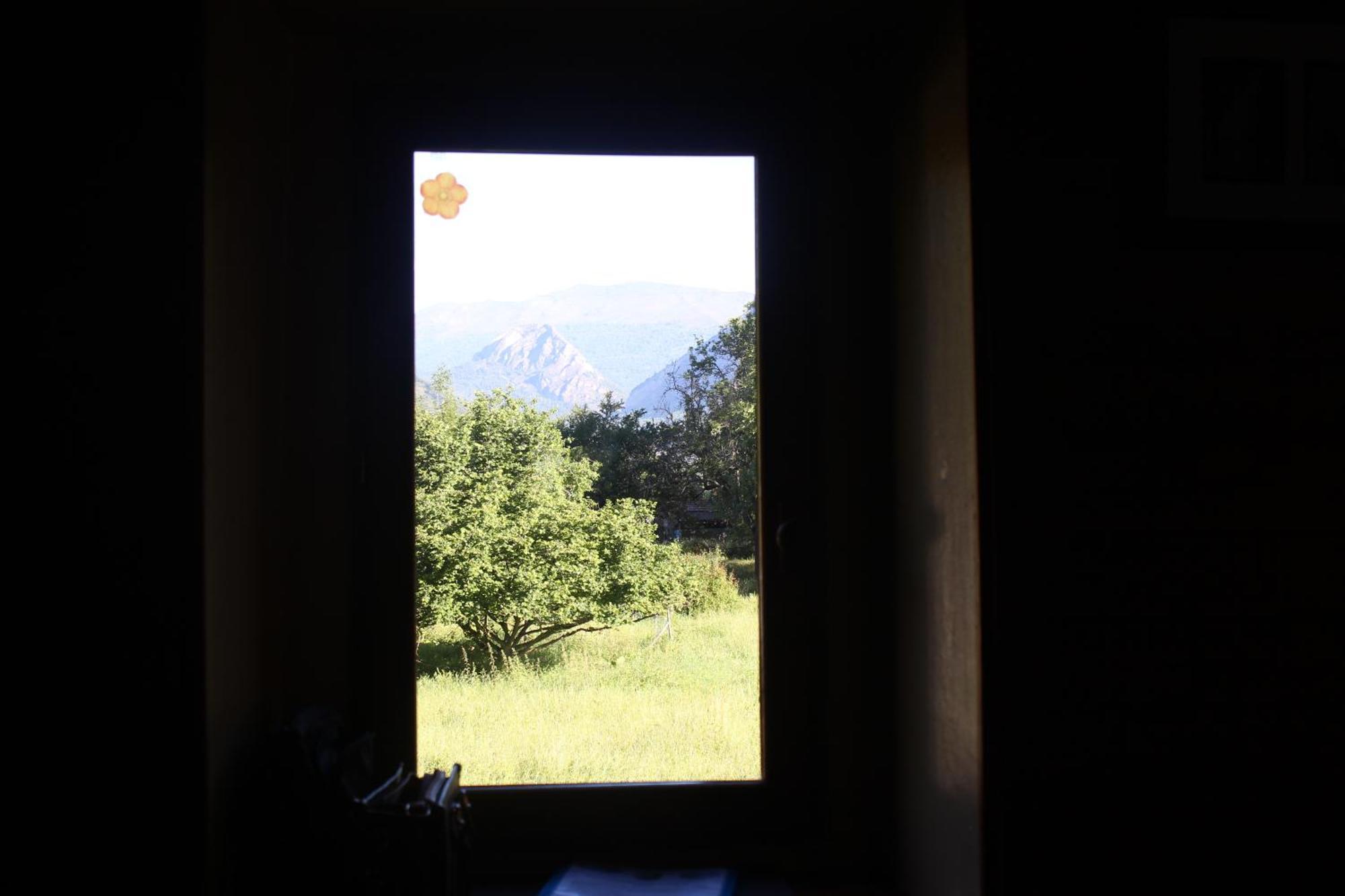 Maison De Charme Calme Entouree De Montagne