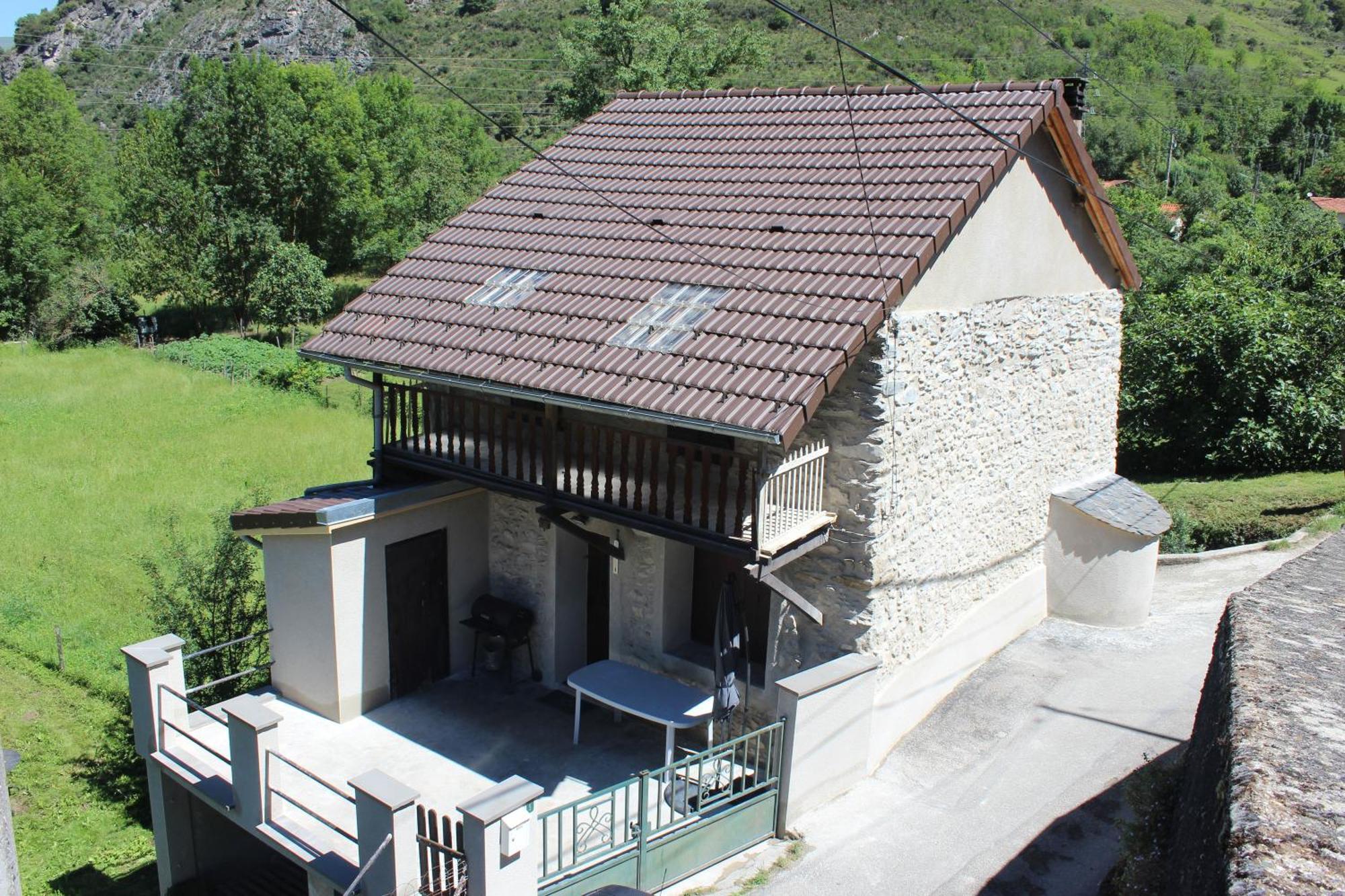 Maison De Charme Calme Entouree De Montagne Holiday home *